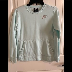 Girl’s Nike sweatshirt